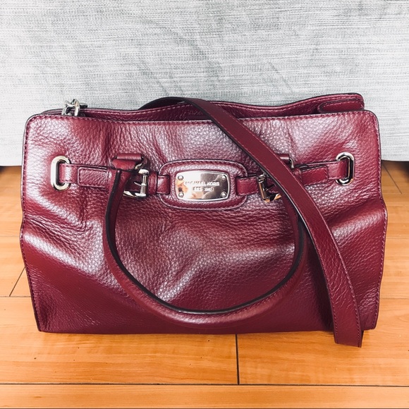 Michael Kors Handbags - ⚡️Must Go!⚡️Michael Kors pebble leather handbag